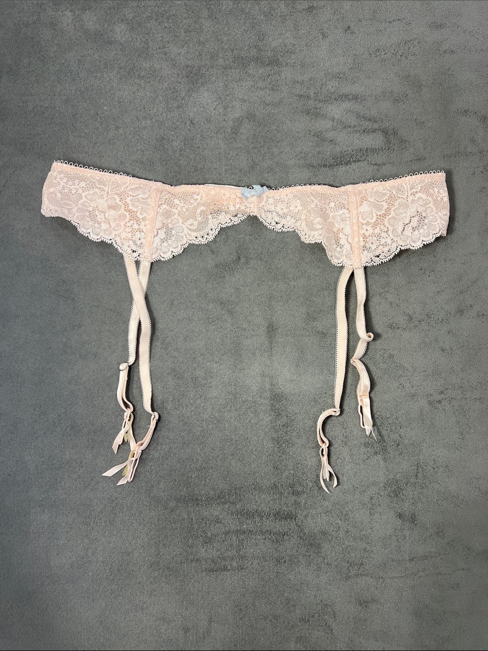 Victoria's Secret Blush Peach Lace Garter Belt with Silver Metallic Accents M/L